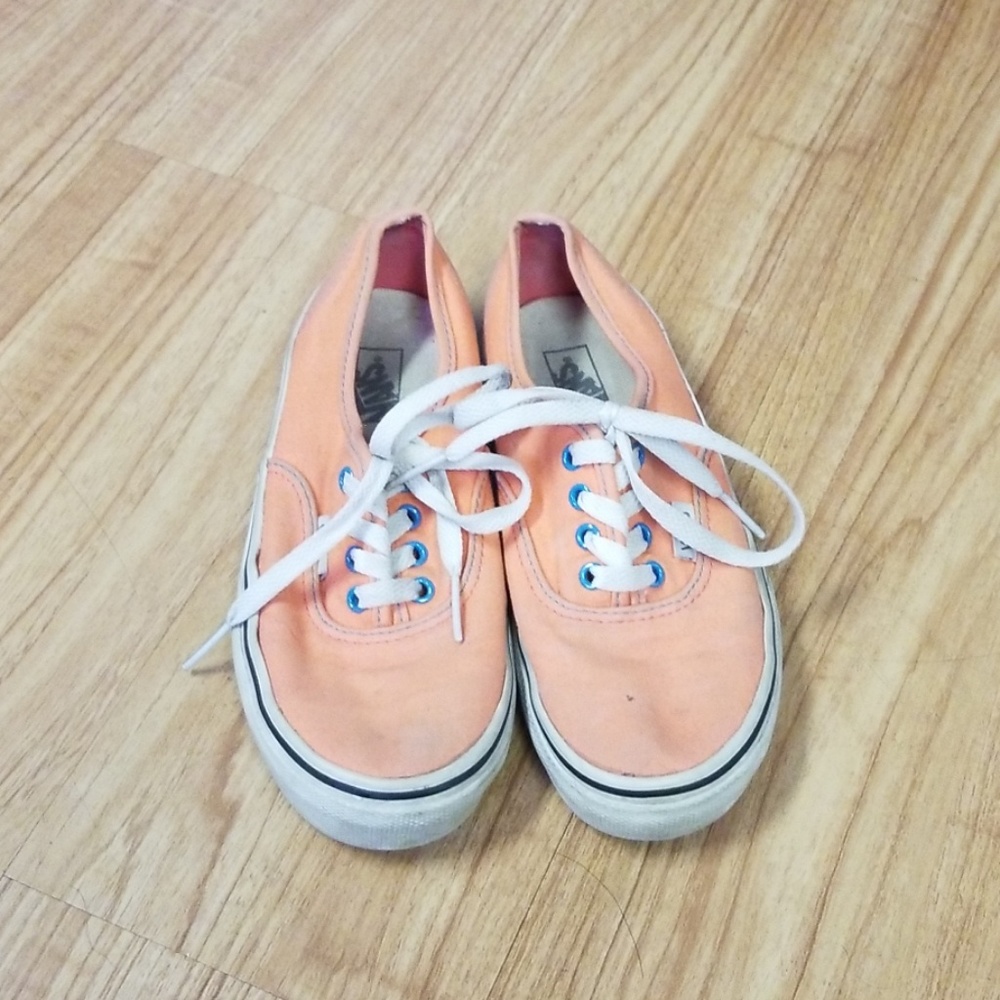 Van's